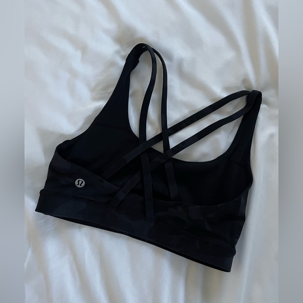 Lululemon Sports Bra / Black Camo